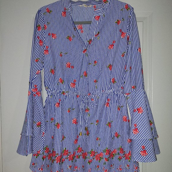 Hint Of Blush Tops - Hint Of Blush Womens Tunic Blouse Size Large Bell Sleeve Stripe Floral Blue Red